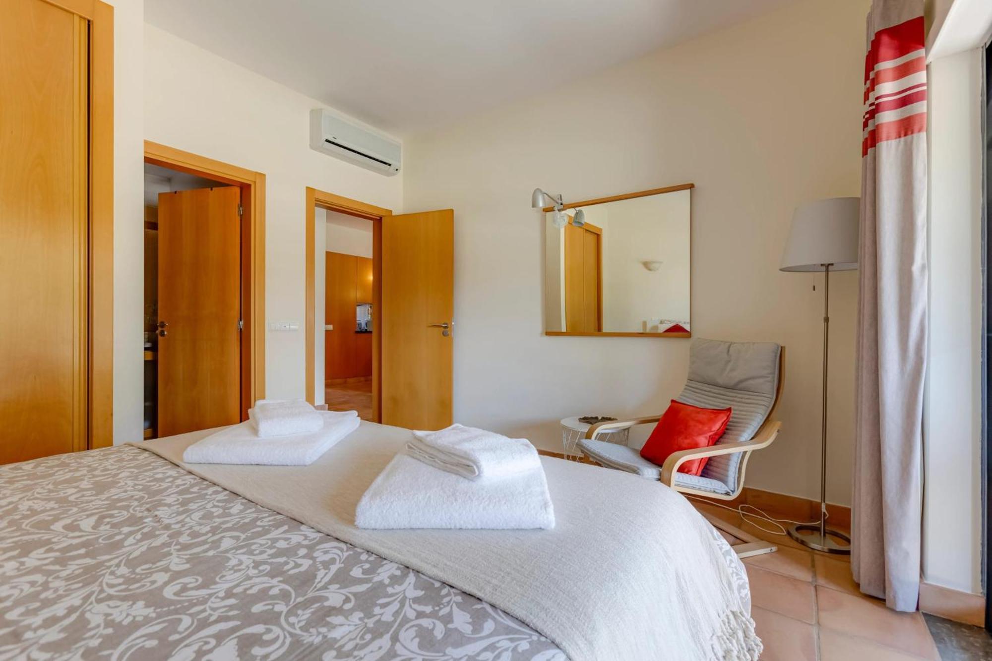 Elegant In With Pool Apartamento Lagos
