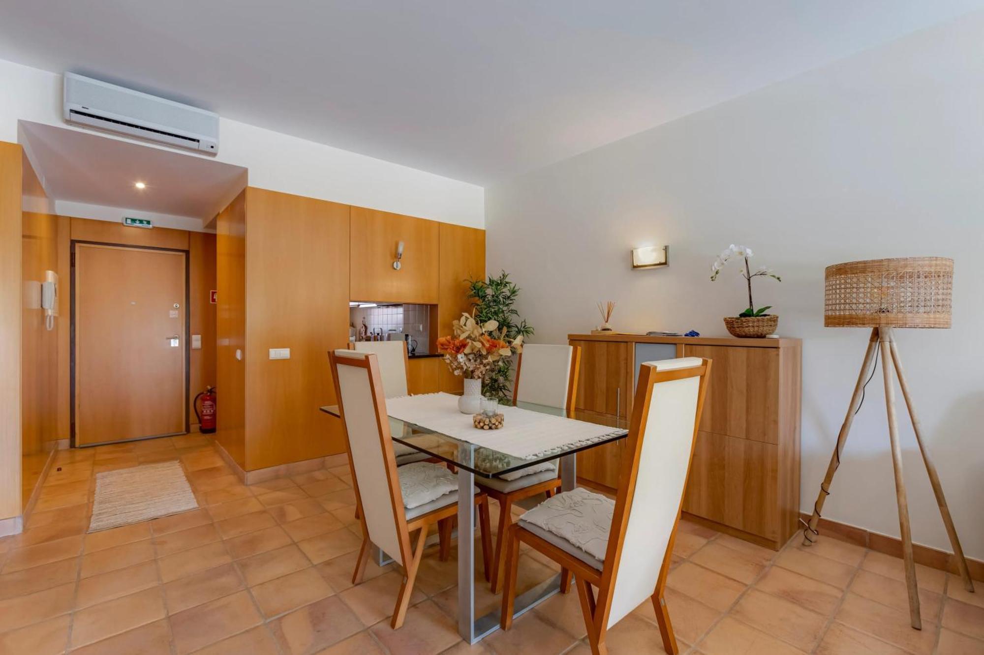 Elegant In With Pool Apartamento
